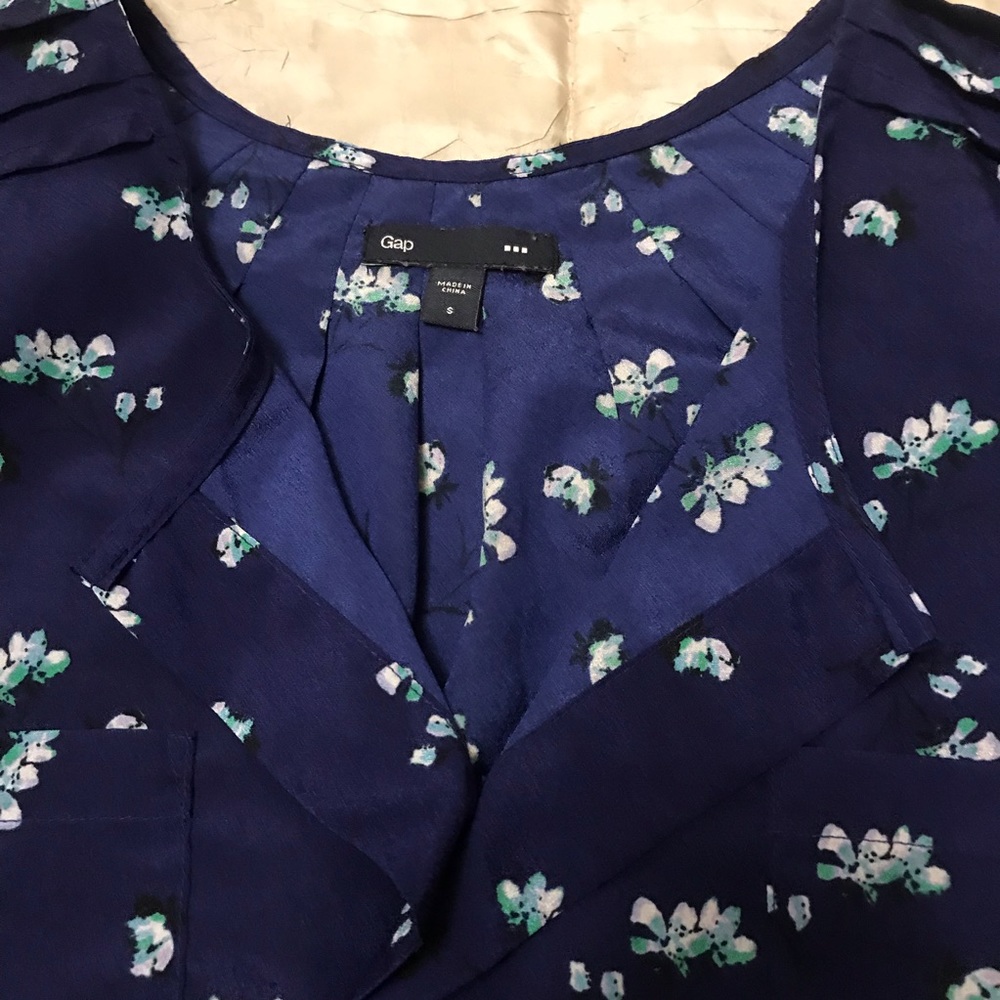 Gap T-shirt